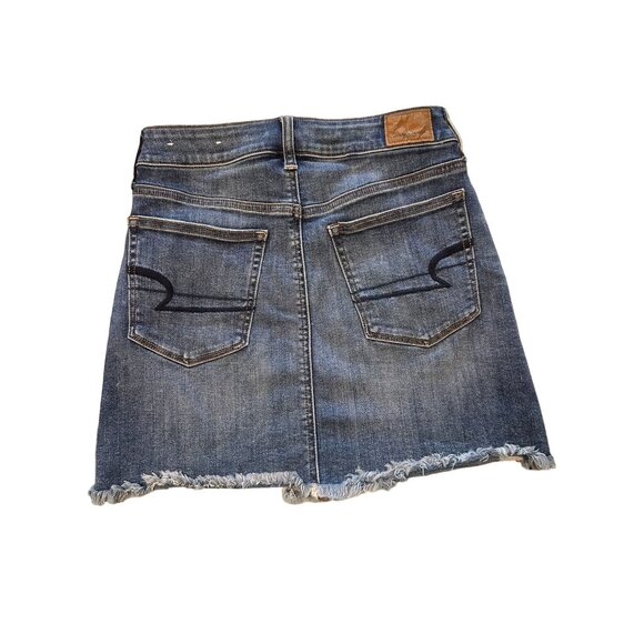 American Eagle Distressed Medium Wash Super Stretch Mini Blue Jean Skirt Size 2 - Picture 2 of 5